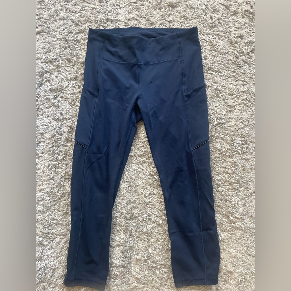 Lululemon capri leggings/ navy/ sz 6